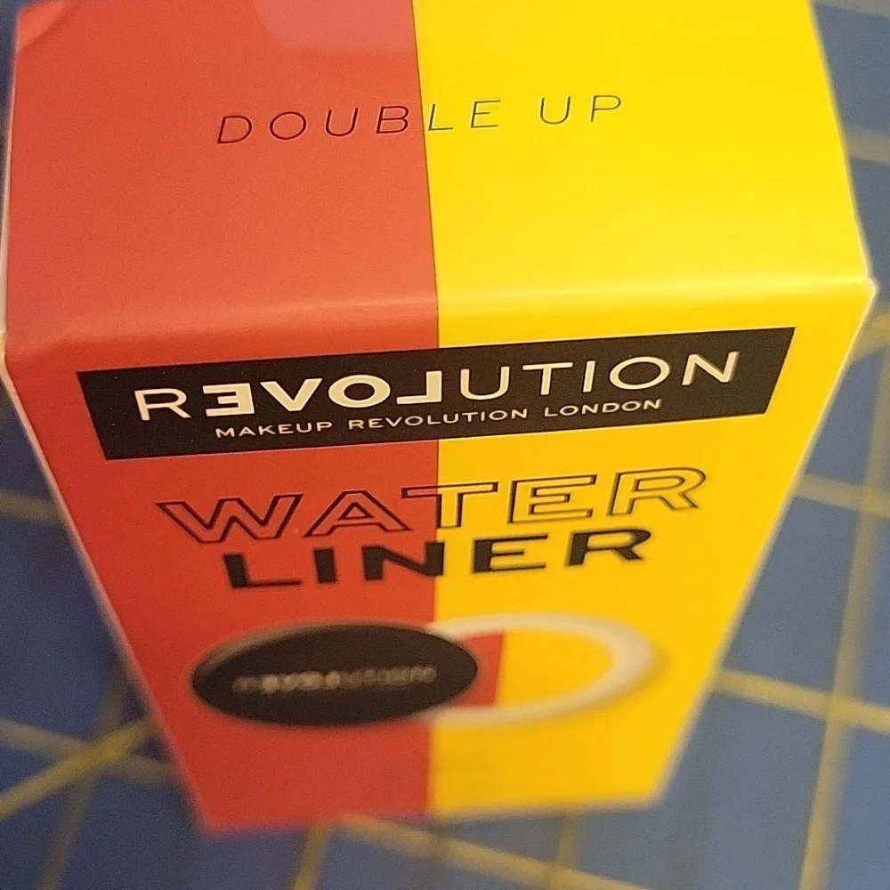 Revolution Water Liner Double Up w Double Ended Brush 6.8g New In Box